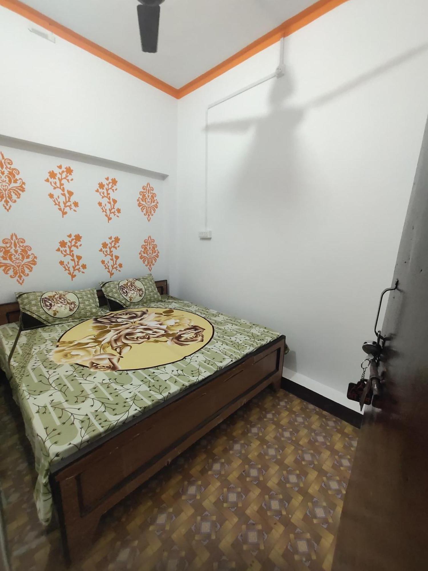 Awadh Guest House Ayodhya Buitenkant foto